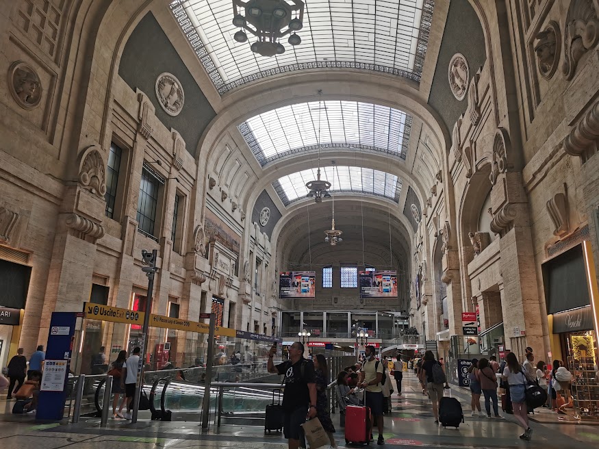 dworzec kolejowy w Mediolanie
